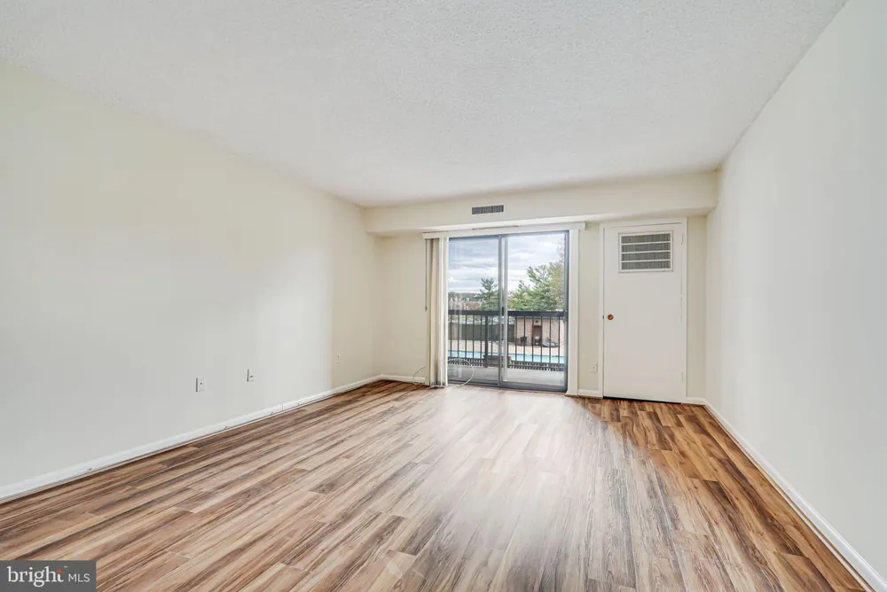200 PICKETT STREET #214 Alexandria, VA 22304
