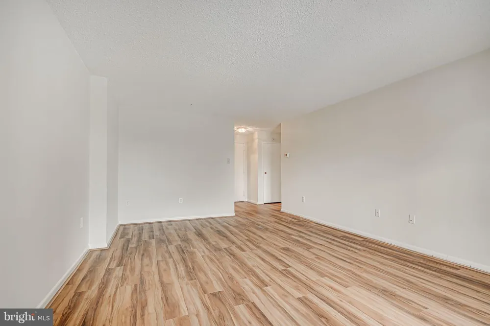 200 PICKETT STREET #214 Alexandria, VA 22304