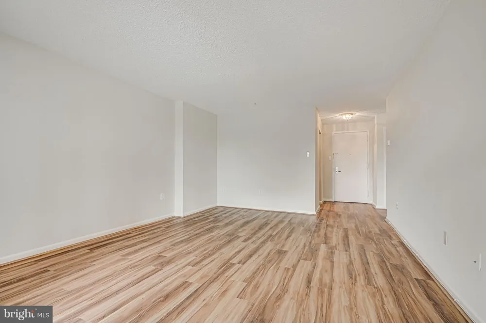 200 PICKETT STREET #214 Alexandria, VA 22304