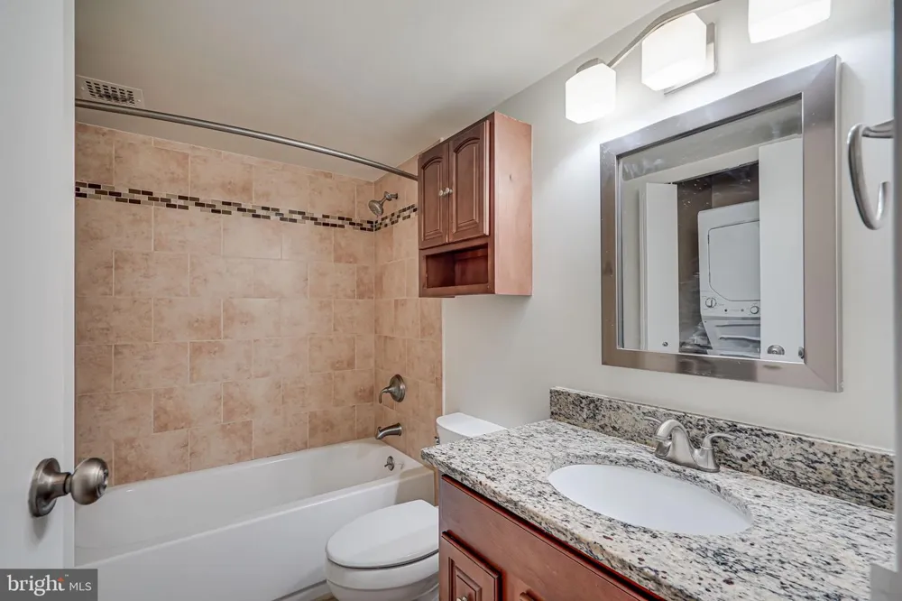 200 PICKETT STREET #214 Alexandria, VA 22304