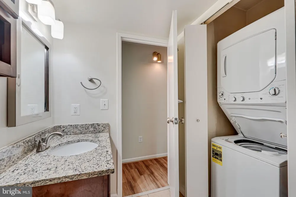 200 PICKETT STREET #214 Alexandria, VA 22304