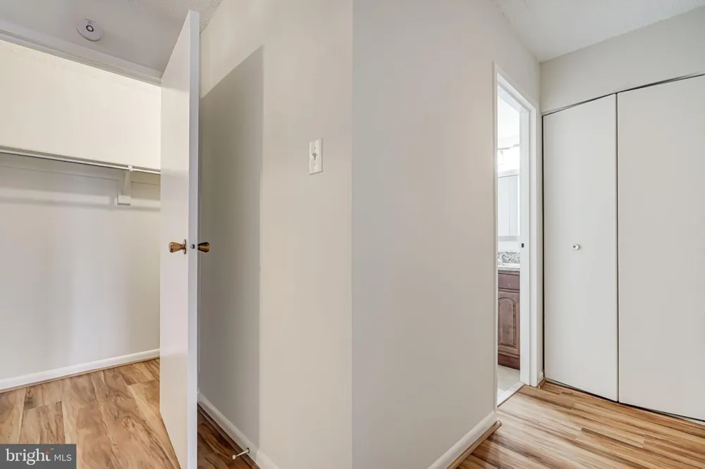 200 PICKETT STREET #214 Alexandria, VA 22304