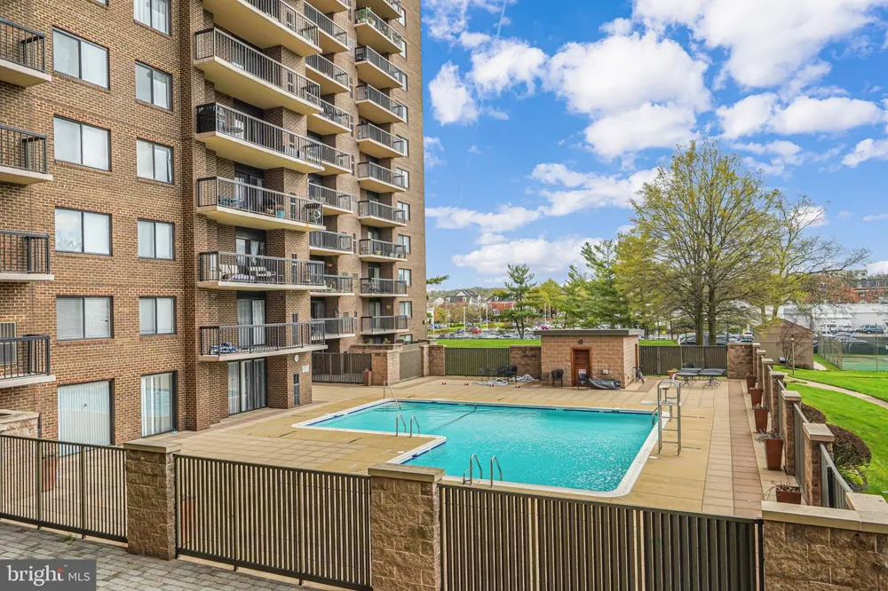 200 PICKETT STREET #214 Alexandria, VA 22304