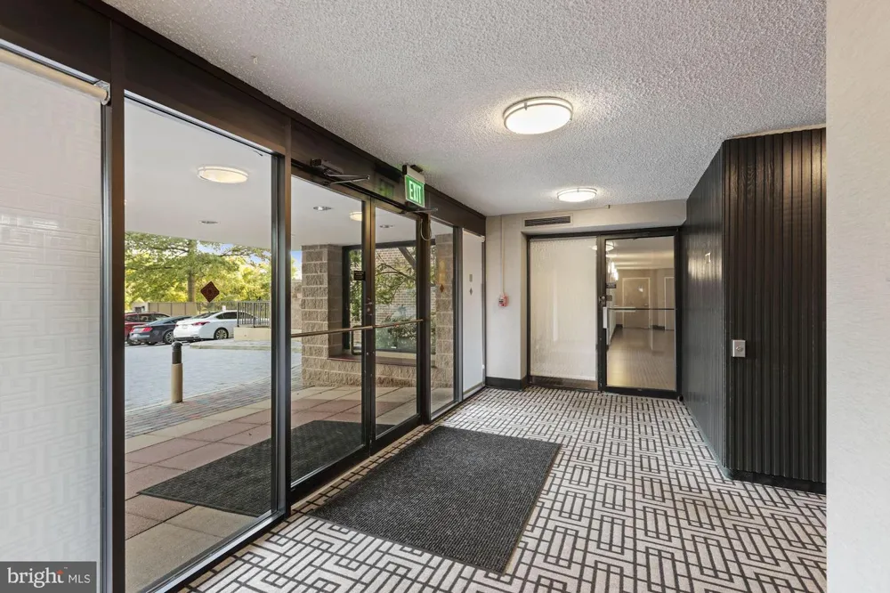 200 PICKETT STREET #214 Alexandria, VA 22304