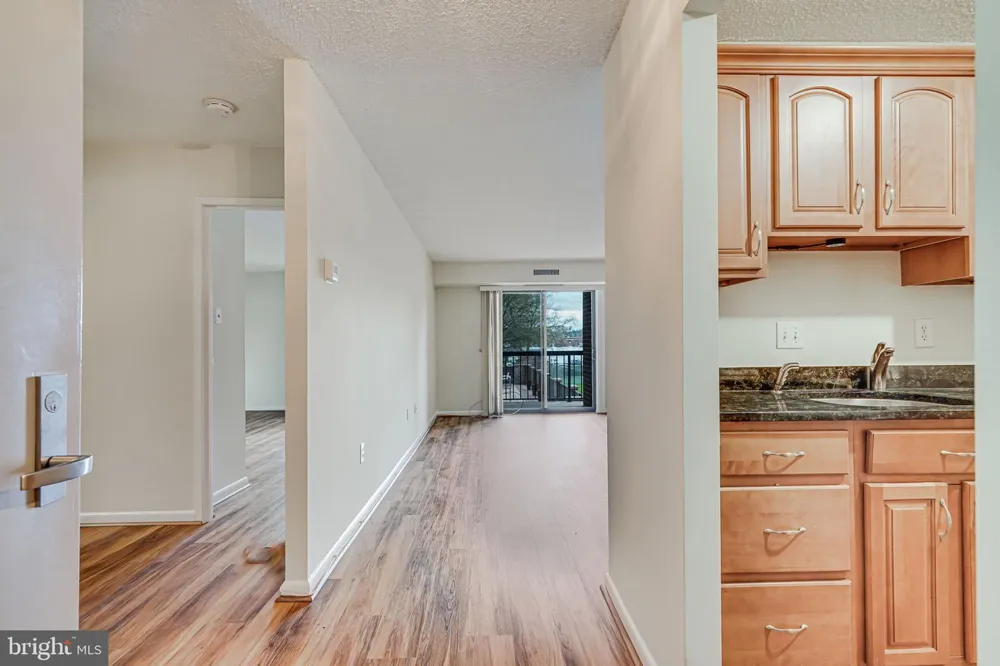 200 PICKETT STREET #214 Alexandria, VA 22304