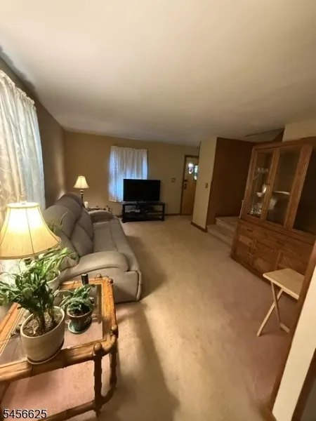 609 Arnett St Elizabeth City, NJ 07202