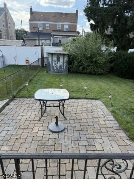 609 Arnett St Elizabeth City, NJ 07202