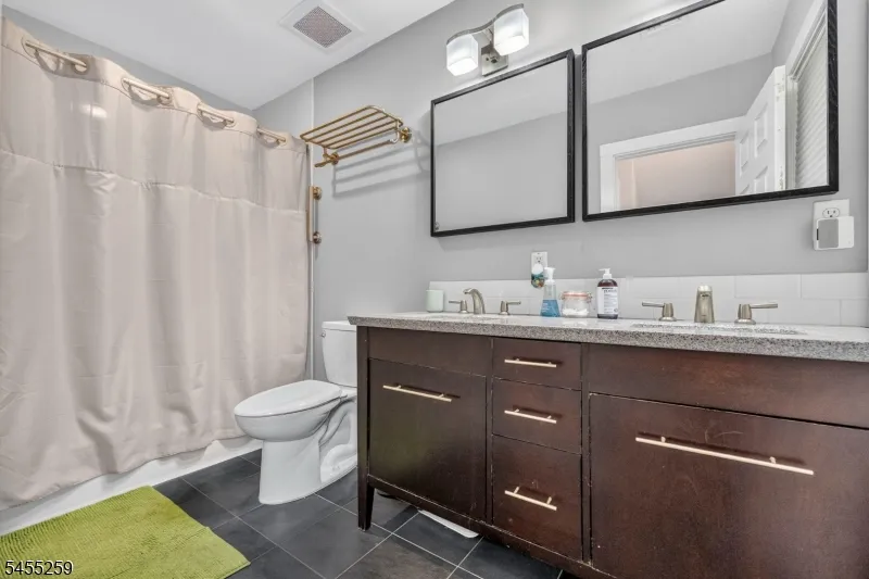 46 Greenwood Ave Madison, NJ 07940