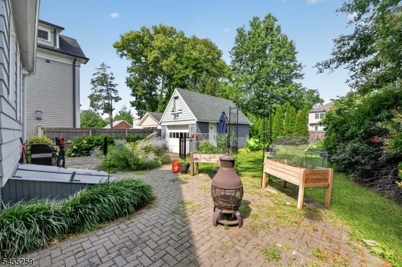 46 Greenwood Ave Madison, NJ 07940