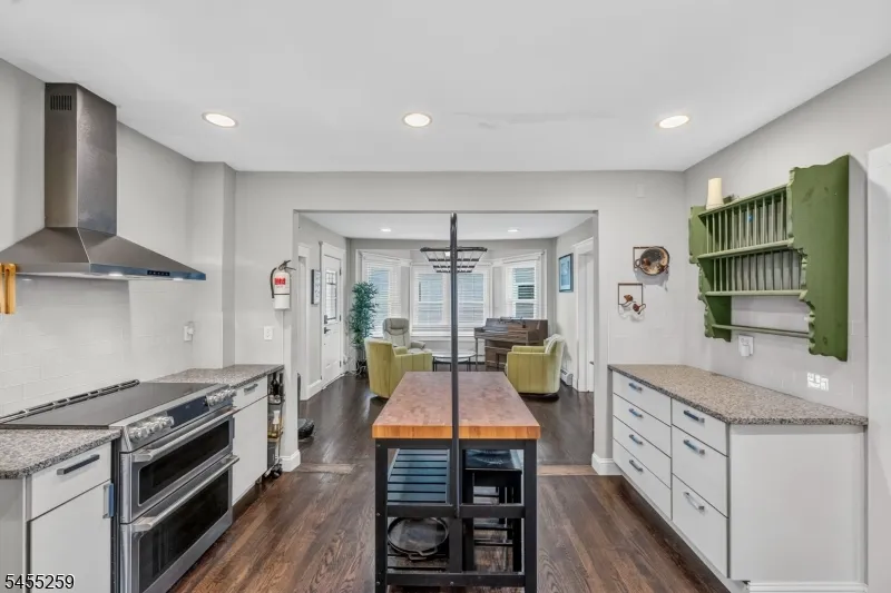 46 Greenwood Ave Madison, NJ 07940