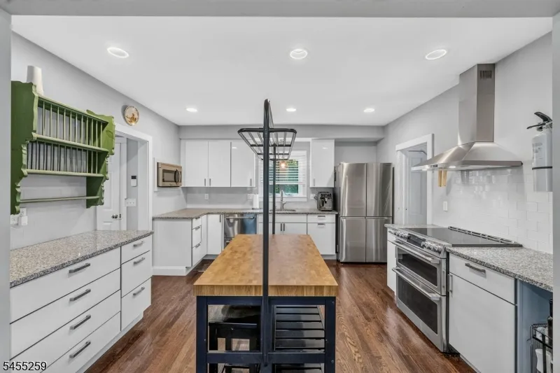 46 Greenwood Ave Madison, NJ 07940