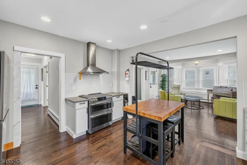 46 Greenwood Ave Madison, NJ 07940