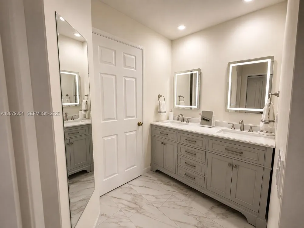 10002 SW 162nd Ct #10002 Miami, FL 33196