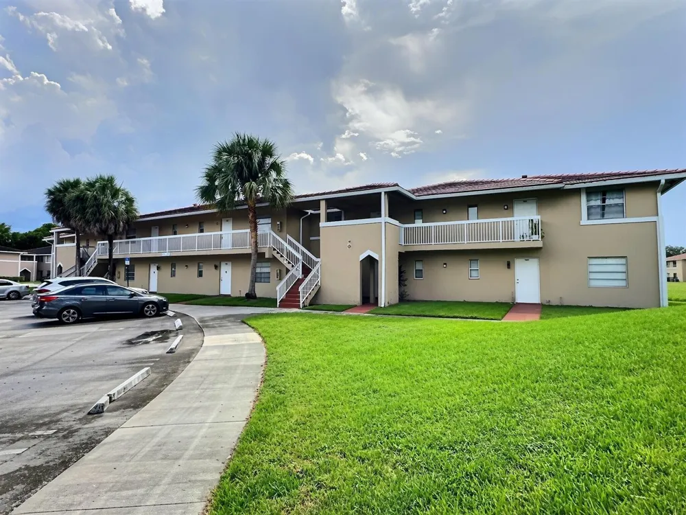 889 TWIN LAKES DRIVE #1-J Coral Springs, FL 33071