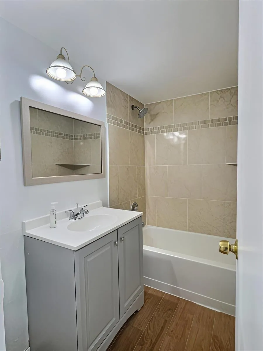 889 TWIN LAKES DRIVE #1-J Coral Springs, FL 33071