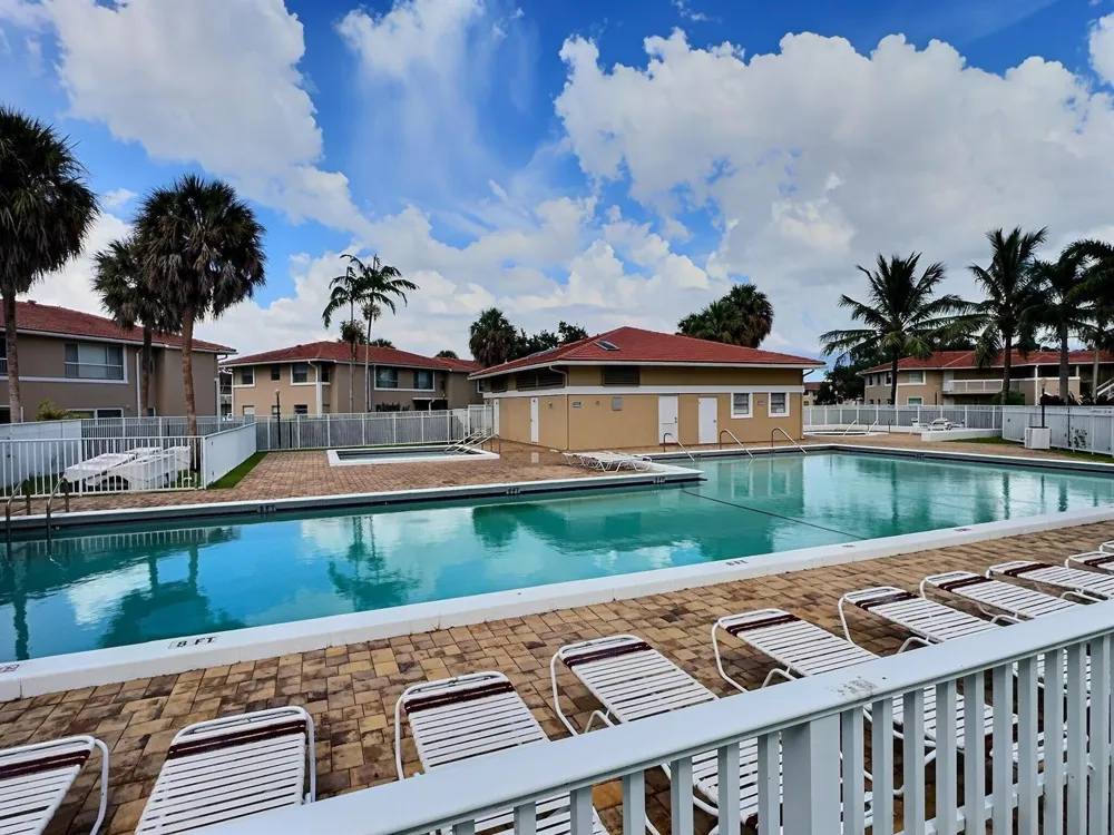 889 TWIN LAKES DRIVE #1-J Coral Springs, FL 33071