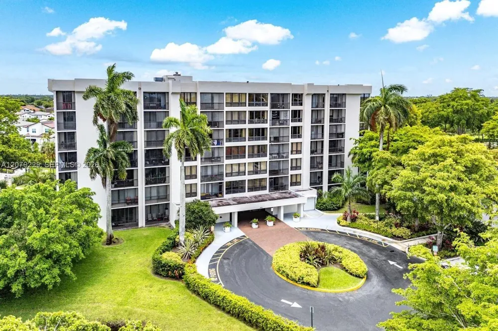 5951 Wellesley Park Dr #605 Boca Raton, FL 33433