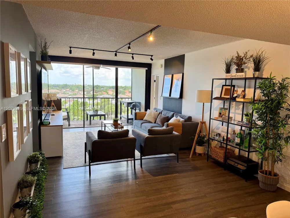 5951 Wellesley Park Dr #605 Boca Raton, FL 33433