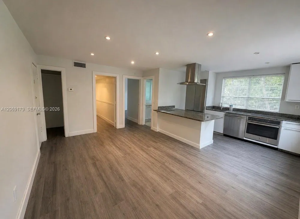 940 7th St #940A Miami Beach, FL 33139