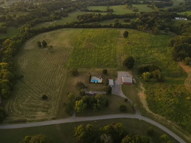 390 Rankin Rd Castalian Springs, TN 37031