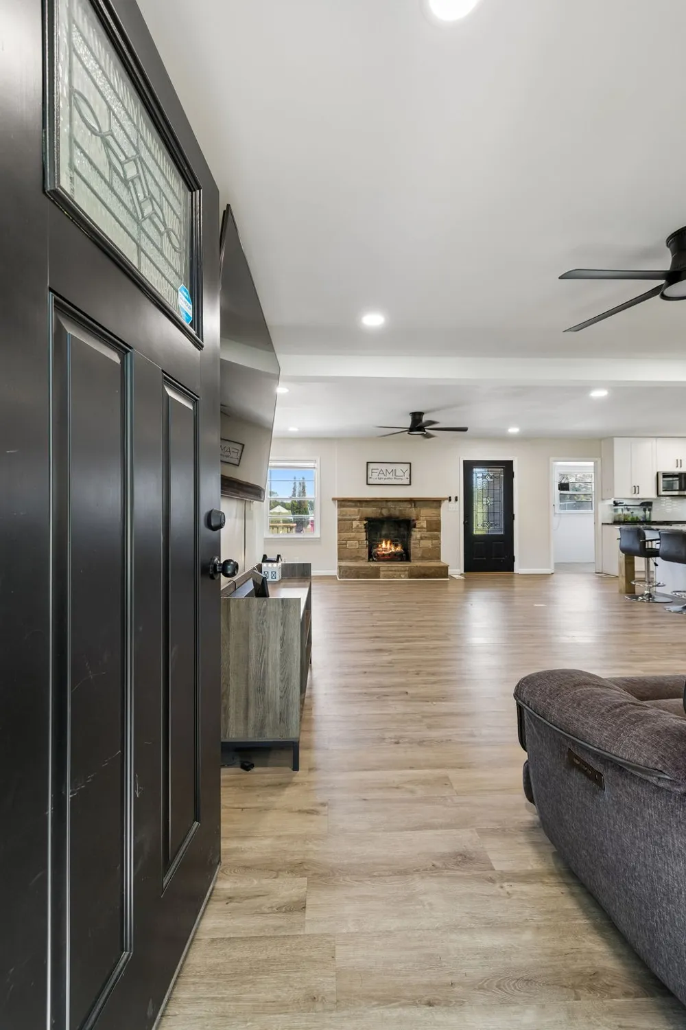 390 Rankin Rd Castalian Springs, TN 37031