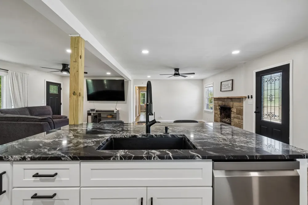 390 Rankin Rd Castalian Springs, TN 37031