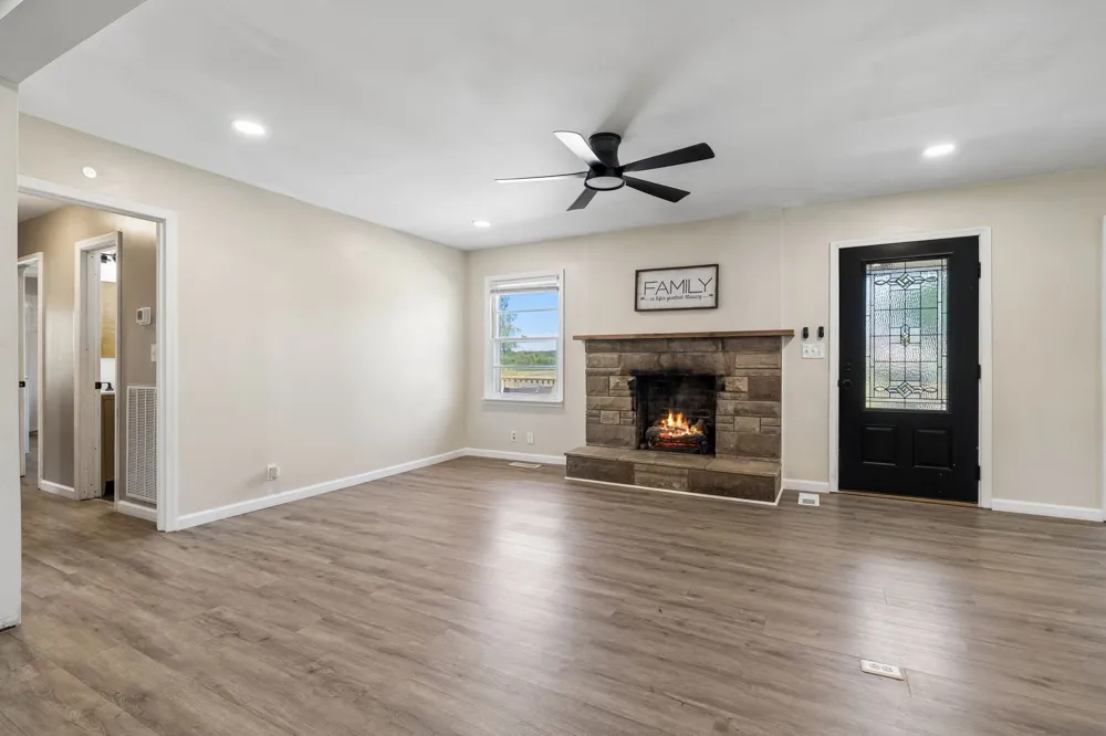 390 Rankin Rd Castalian Springs, TN 37031
