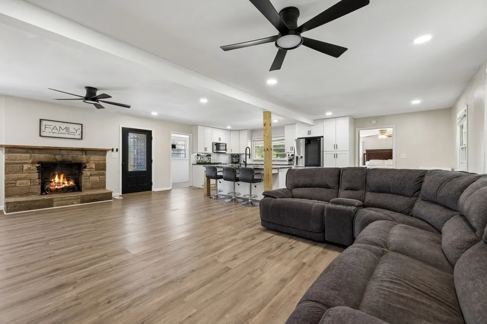390 Rankin Rd Castalian Springs, TN 37031