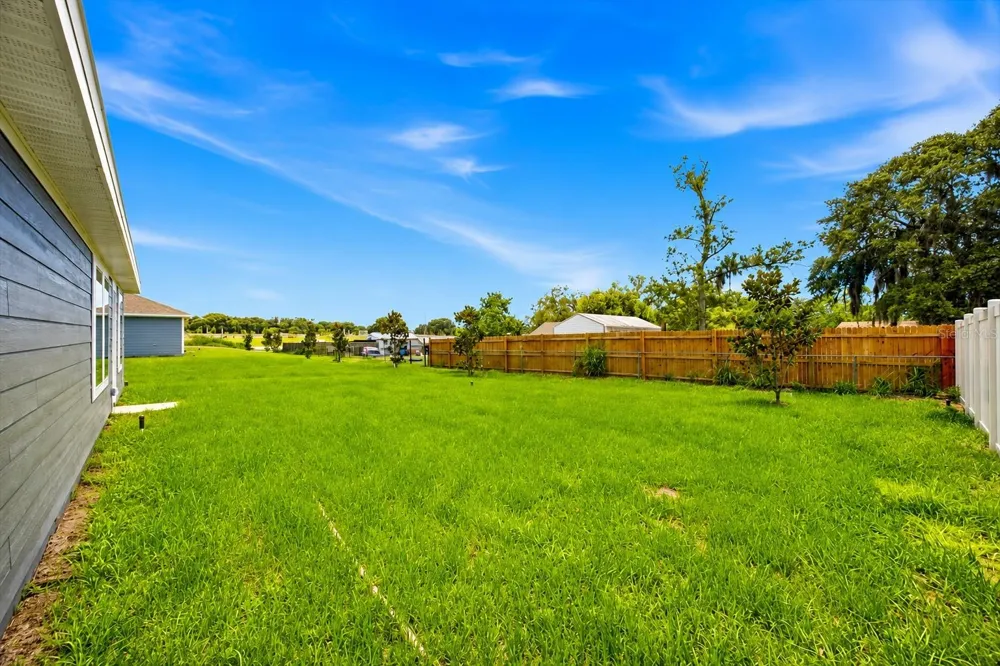 3841 AMERS LOOP Haines City, FL 33844