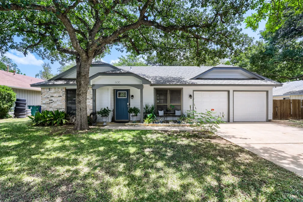 600 Live Oak Drive Cedar Park, TX 78613