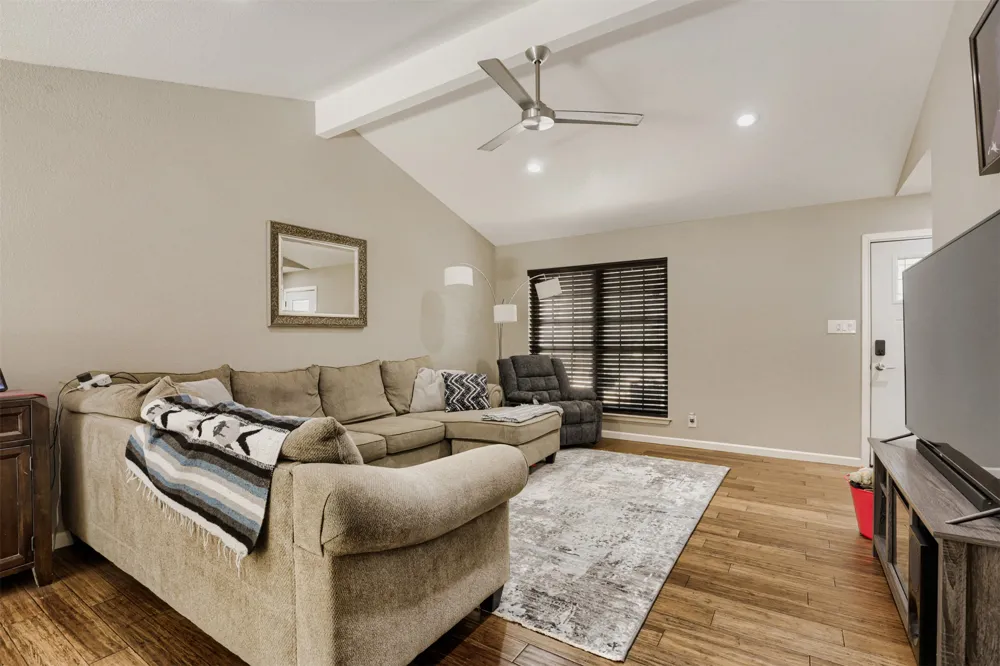 600 Live Oak Drive Cedar Park, TX 78613