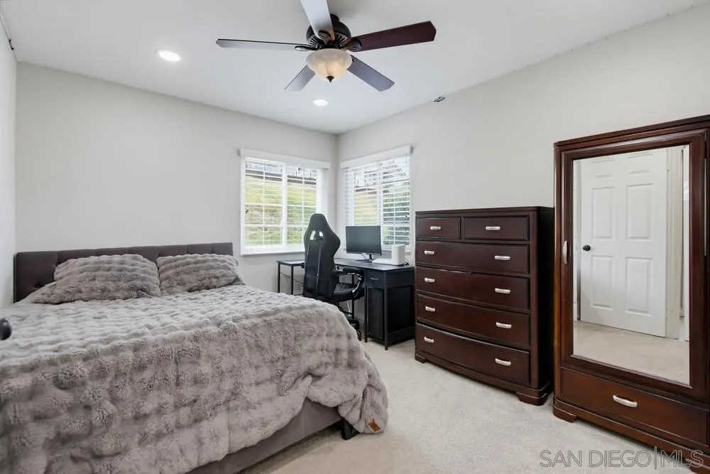 2767 Blackbush El Cajon, CA 92019