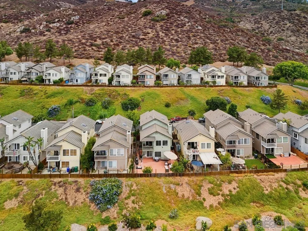 2767 Blackbush El Cajon, CA 92019