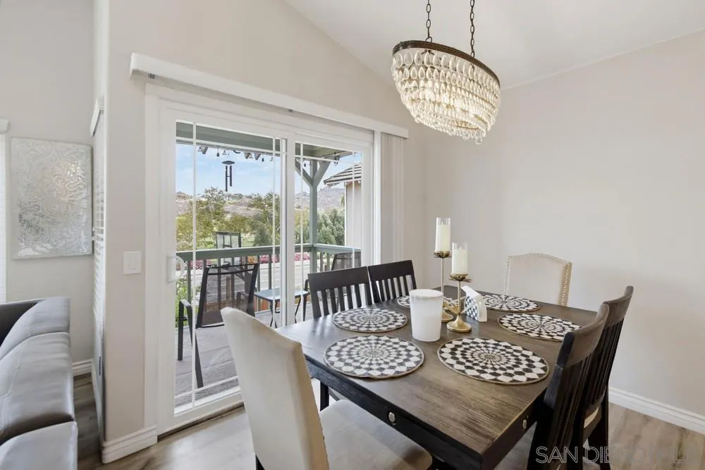 2767 Blackbush El Cajon, CA 92019
