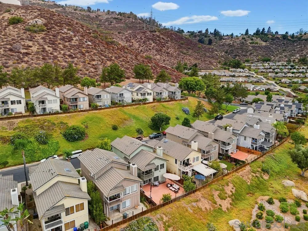 2767 Blackbush El Cajon, CA 92019