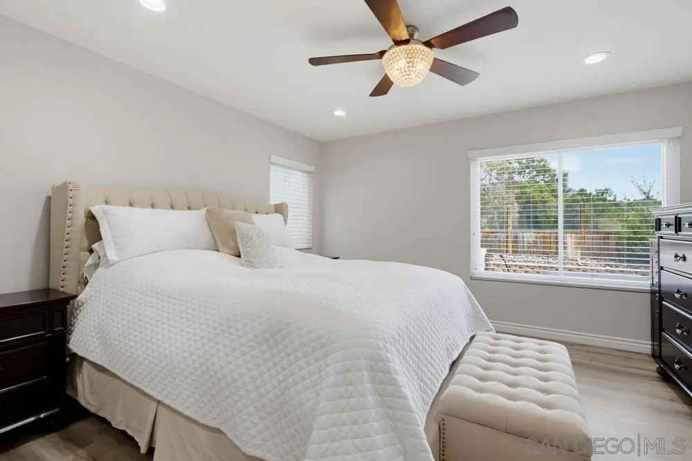 2767 Blackbush El Cajon, CA 92019
