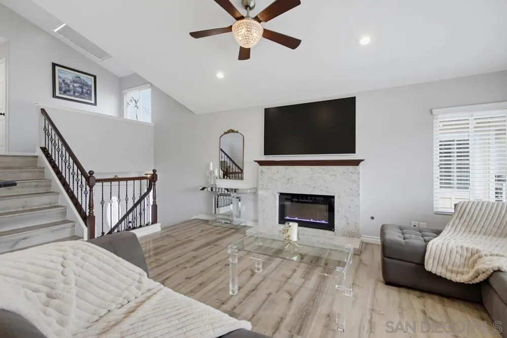 2767 Blackbush El Cajon, CA 92019