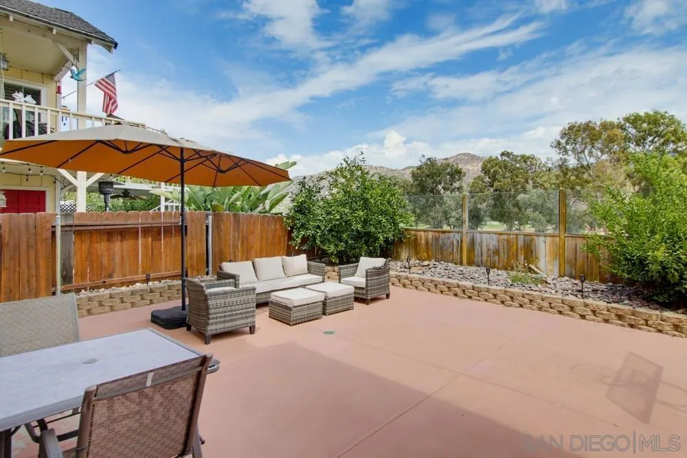2767 Blackbush El Cajon, CA 92019