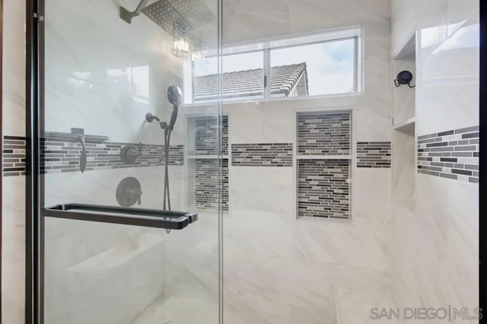 2767 Blackbush El Cajon, CA 92019