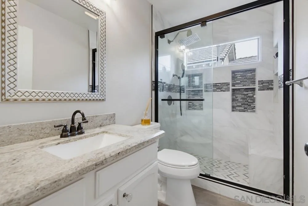 2767 Blackbush El Cajon, CA 92019