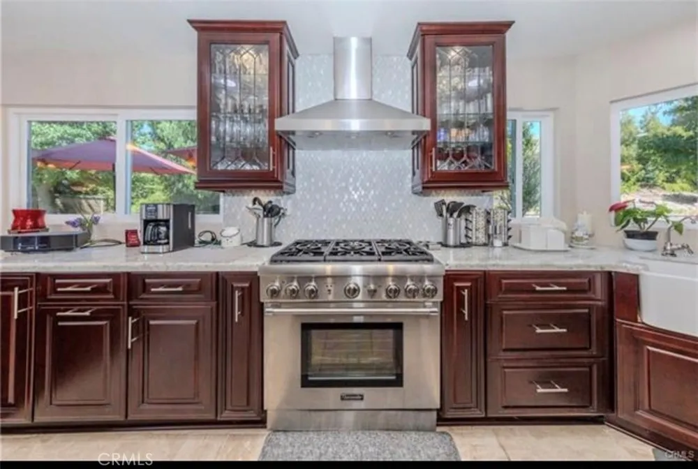 5505 Green Hollow Lane Yorba Linda, CA 92887