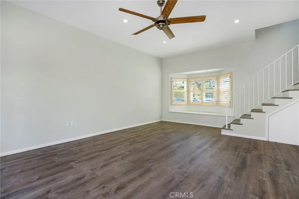 6320 W 85th Street Los Angeles, CA 90045