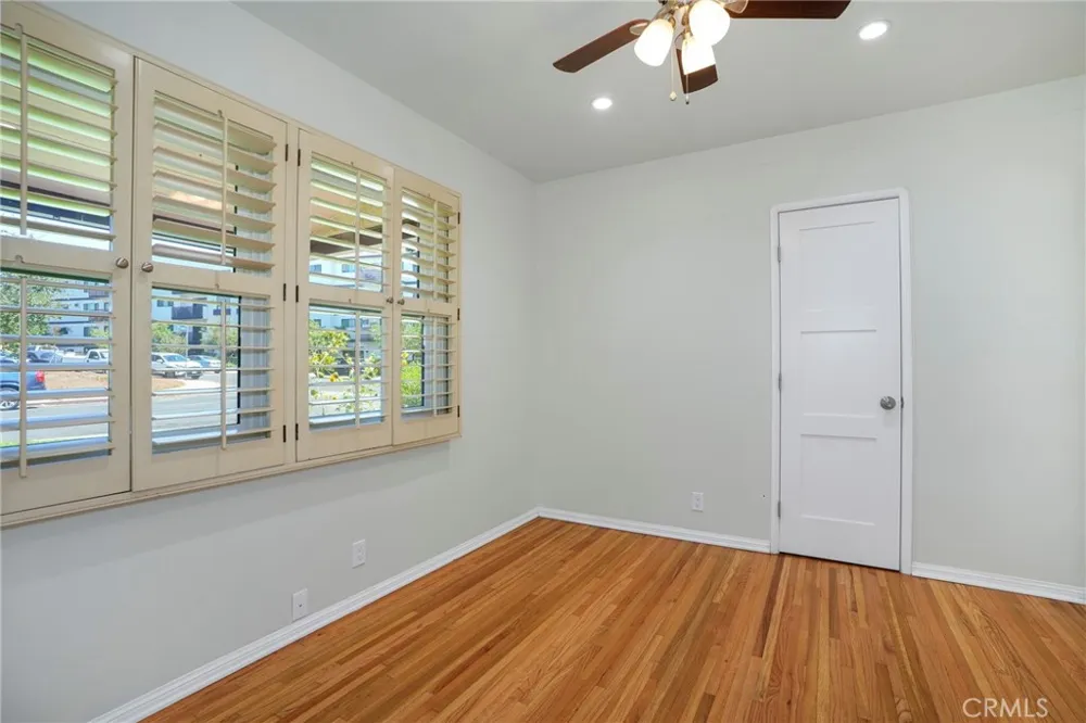 6320 W 85th Street Los Angeles, CA 90045