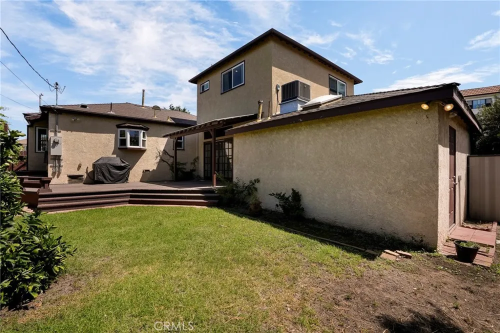 6320 W 85th Street Los Angeles, CA 90045