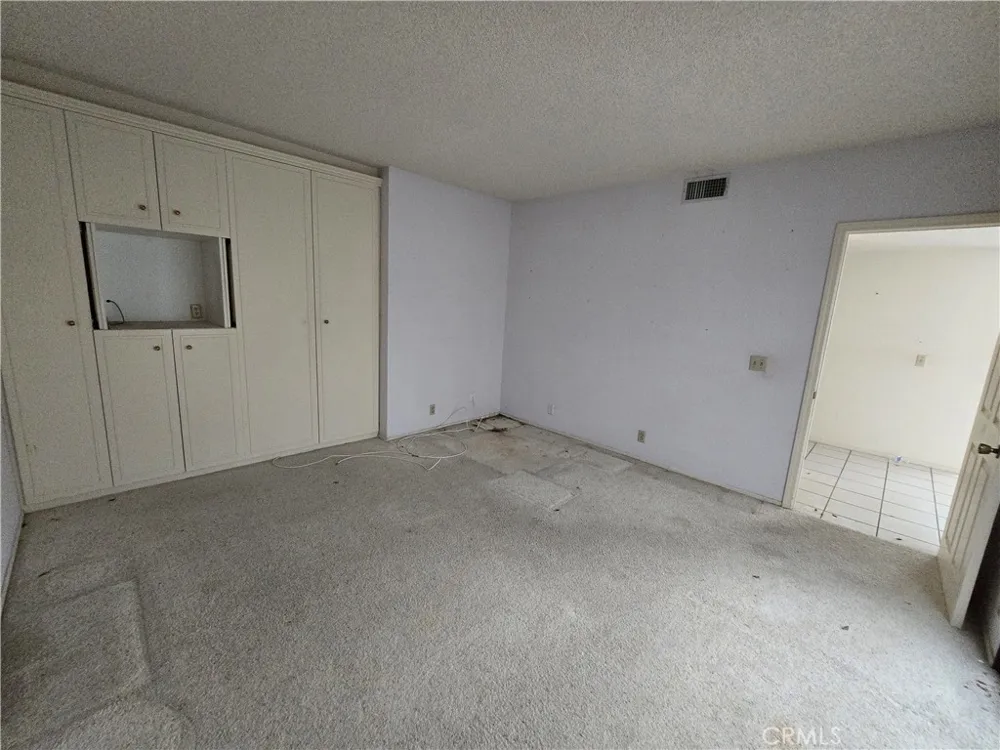 187 Winterhaven Palm Desert, CA 92260