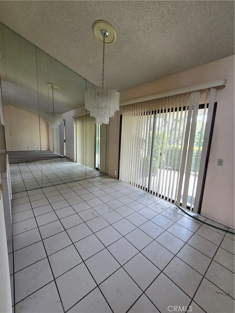 187 Winterhaven Palm Desert, CA 92260