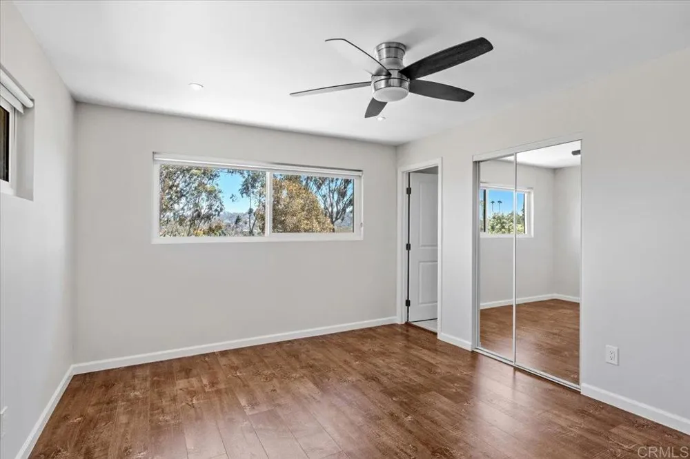 6205 Fernwood Drive La Mesa, CA 91942