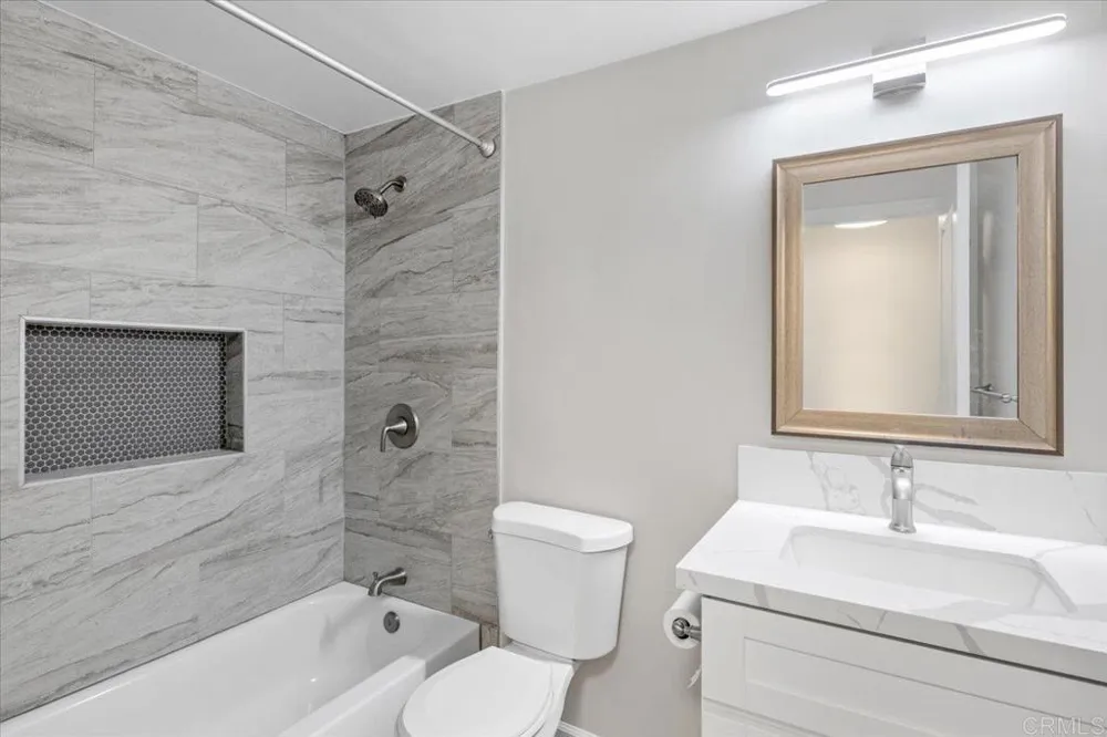 6205 Fernwood Drive La Mesa, CA 91942