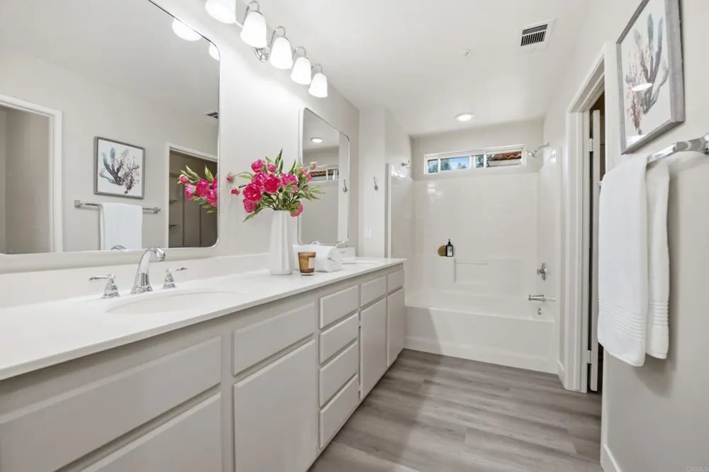 247 Melinda Way Oceanside, CA 92057