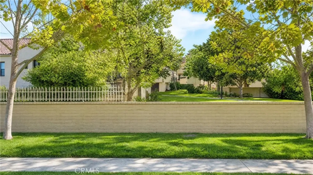 27979 Sarabande Lane #247 Canyon Country, CA 91387